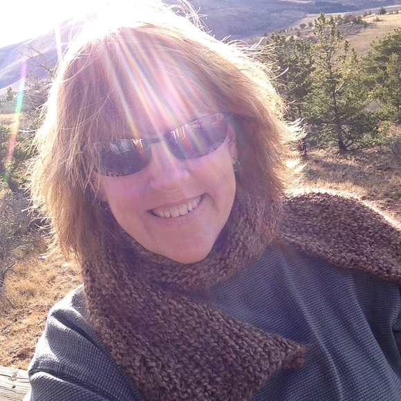 Meet your Posher, Kelli - Picture 1 of 15